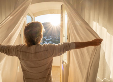 becoming a morning person, how to become a morning person