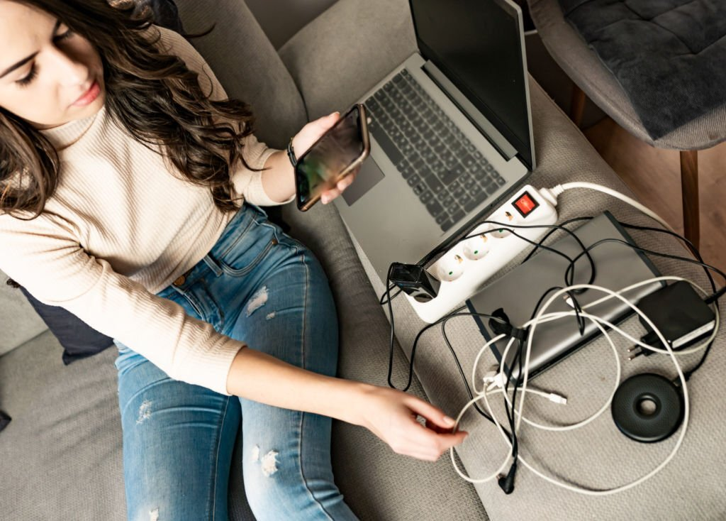 cable setup, computer wires