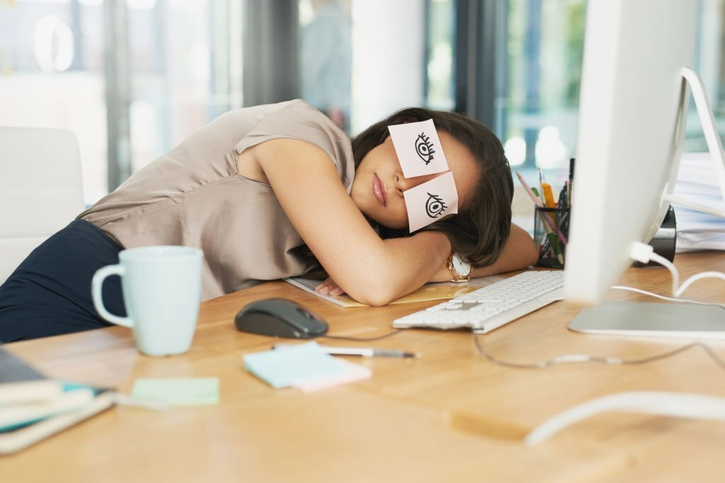 bad habits in the morning, woman sleeping on the desk