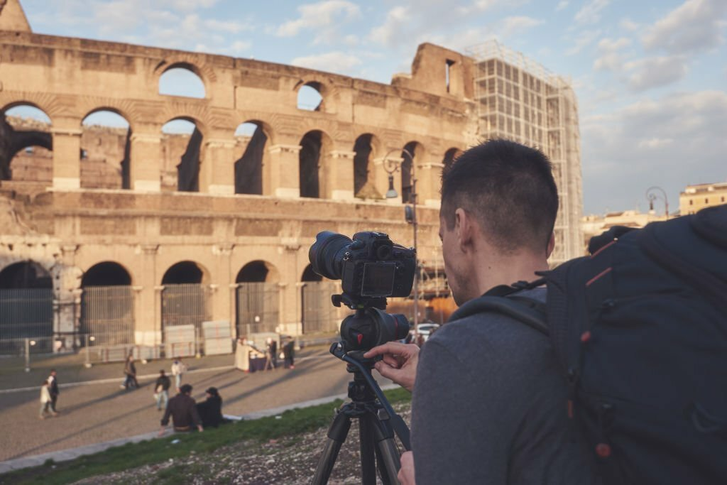 tourist photographer in Rome, travel photographer, respecting other cultures when traveling