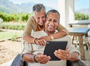 happy retired couple, how much savings for retirement