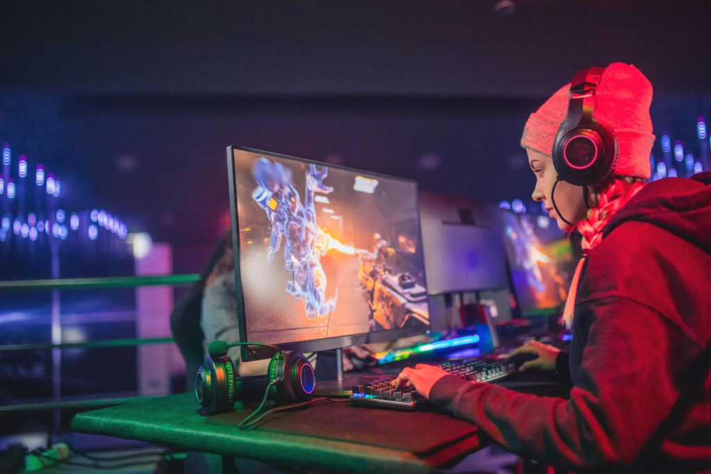 e-gaming, e-sports, side hustles for introverts